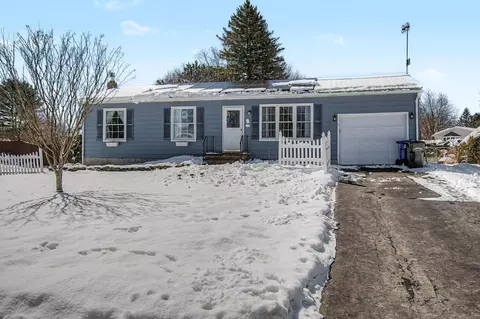 47 Chelsea Rd, Essex Junction, VT 05452