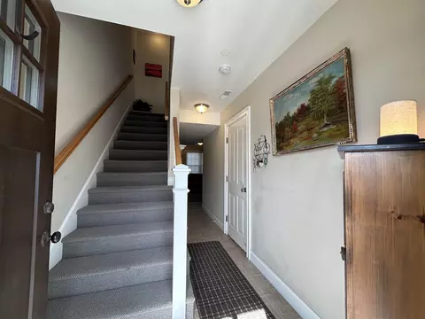 Entry Way - 28 Acadia Ln, Exeter, NH 03833 photo 1 of 3