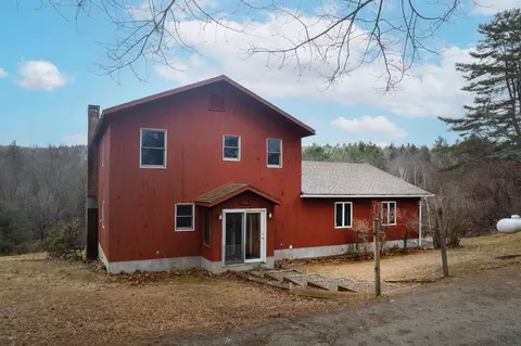 77 Wcfr Dr, Springfield, VT 05156