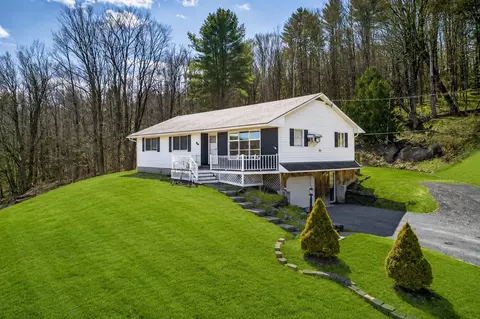 157 Skyline Dr, West Rutland, VT 05777