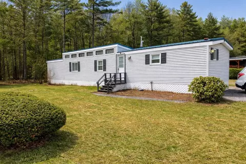 196 New Hillcrest Dr, Greenville, NH 03048