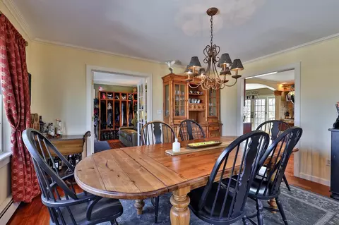 Dining - 39 Wallis View Ln, Ludlow, VT 05149 photo 2 of 4