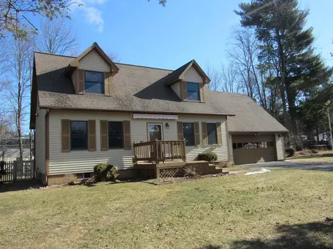 40 Jones Ct, Swanton, VT 05488