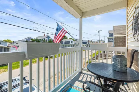Exterior - 29 Nudd Ave #A, Hampton, NH 03842 photo 2 of 6