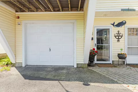 Exterior - 29 Nudd Ave #A, Hampton, NH 03842 photo 5 of 6