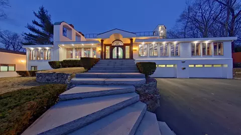 143 High Ridge Rd, Manchester, NH 03104