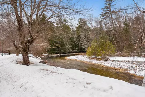 10 Lakeside W Dr #53, North Woodstock, NH 03262