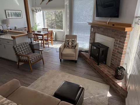 42 Lower Phase Rd #10, Warren, VT 05674