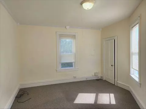 Bedroom - 25 Intervale Ave, Burlington, VT 05401 photo 5 of 7