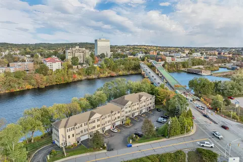 17 River Front Dr #3, Manchester, NH 03102