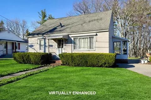 87 Saint Marie St, Manchester, NH 03102