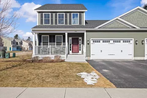 496 Annas Ct, Colchester, VT 05446