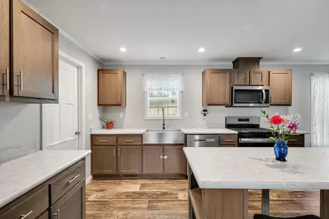 134 Hill Top Cir, Richmond, VT 05477