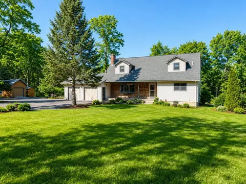 226 Crosby Hts, Waltham, VT 05491