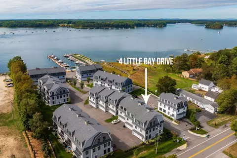 4 Little Bay Dr, Dover, NH 03820