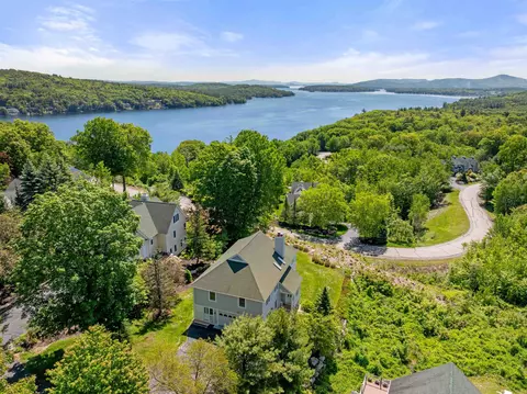 5 S Watch Rd, Meredith, NH 03253