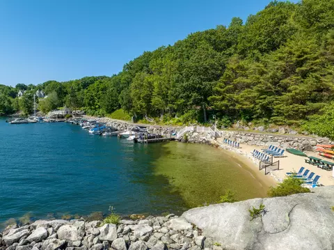 5 S Watch Rd, Meredith, NH 03253