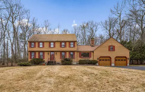 18 Gervaise Dr, Derry, NH 03038