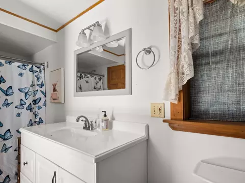 Bath - 2147 N Williston Rd, Williston, VT 05495 photo 1 of 1