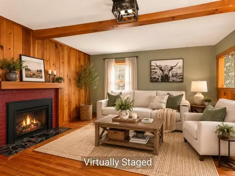 Living - 2147 N Williston Rd, Williston, VT 05495 photo 3 of 5