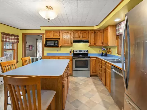 Kitchen - 2147 N Williston Rd, Williston, VT 05495 photo 2 of 5