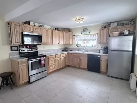 Kitchen - 16 Jefferson Ave, Gilman, VT 05904 photo 2 of 2