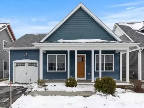 31 Fall St, South Burlington, VT 05403