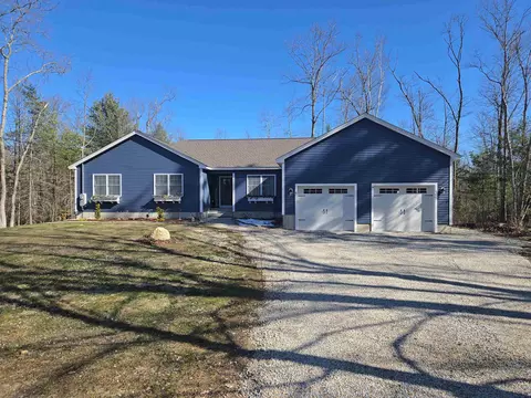 52 Mt Delight Rd #52, Deerfield, NH 03037