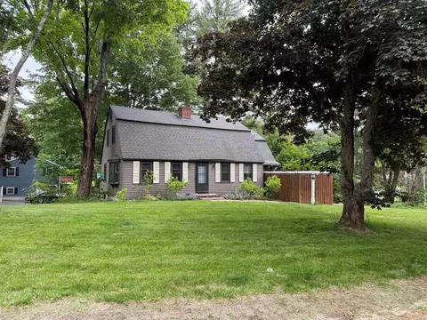 10 Martha Dr, Derry, NH 03038