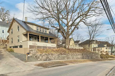 48 Baldwin St, Laconia, NH 03246