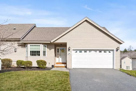 154 Hall Rd, Fremont, NH 03044