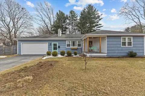 21 Cross Pkwy, Burlington, VT 05408