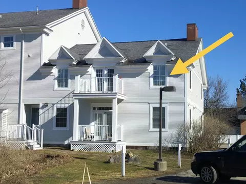 44 Park Pl #205, Stowe, VT 05672