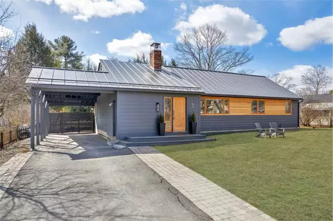 3 Woodmore Dr, Hanover, NH 03755
