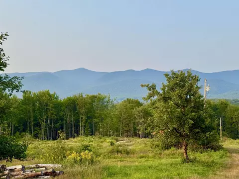 53 Pleasant Valley Rd, Lancaster, NH 03584