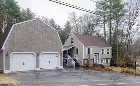 392 Whittier Dr, Fremont, NH 03044