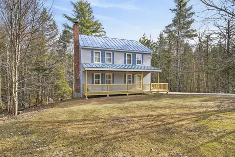 14 Madison Cir, Hillsborough, NH 03244