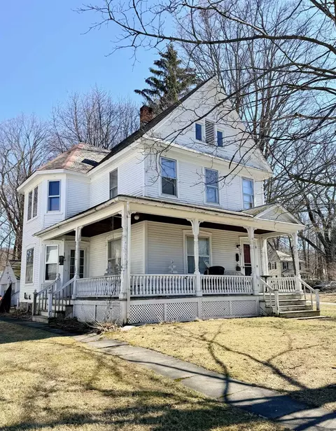 116-118 S Branch St, Bennington, VT 05201
