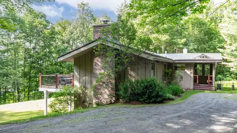 221 Brush Hill Rd, Stowe, VT 05672