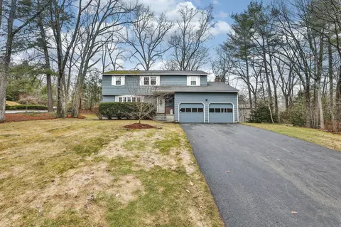 77 Dunbarton Dr, Nashua, NH 03063