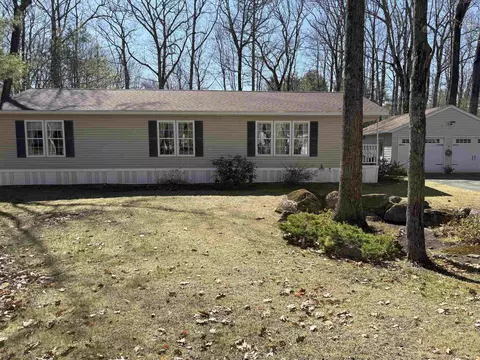 9 Kenyann Dr, Wolfeboro, NH 03894