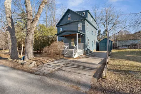 4 University Rd, Burlington, VT 05401