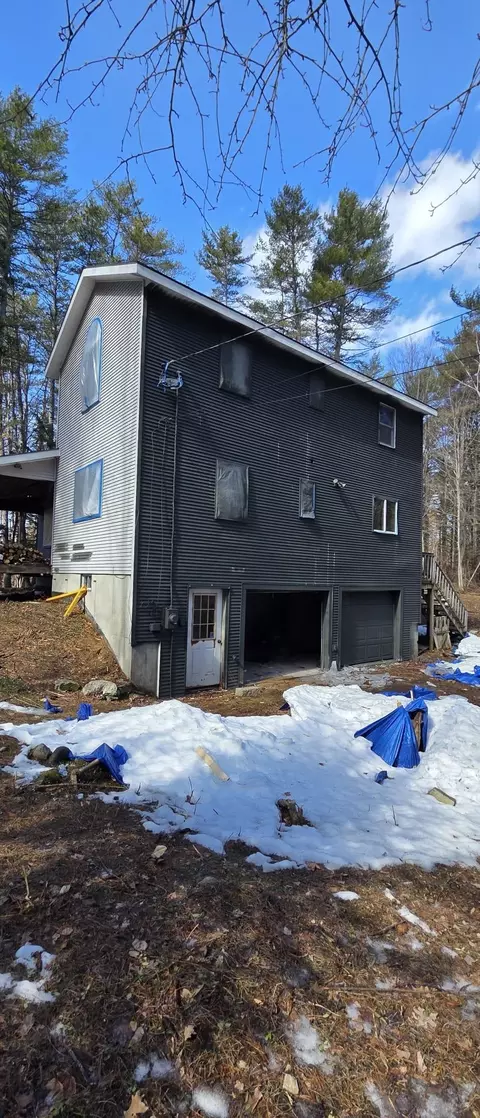 4 Olsen Ln, Wolfeboro, NH 03894