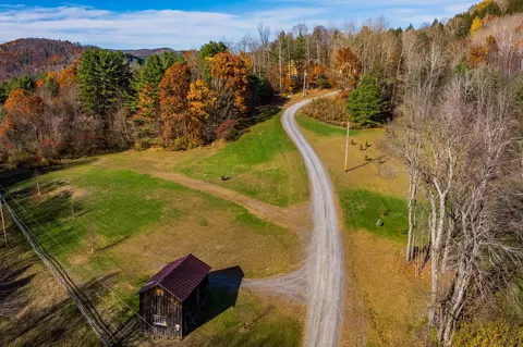 View/Area - 85 Button Hill Rd, Tunbridge, VT 05077 photo 4 of 4