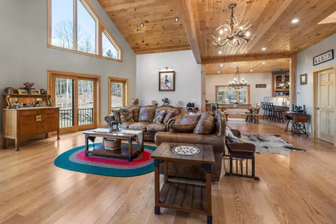 Living - 85 Button Hill Rd, Tunbridge, VT 05077 photo 5 of 9