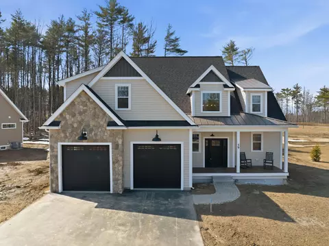 59 Lady Walsingham Way, Laconia, NH 03246