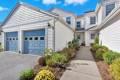 73 Saybrook Rd #73, Essex, VT 05452