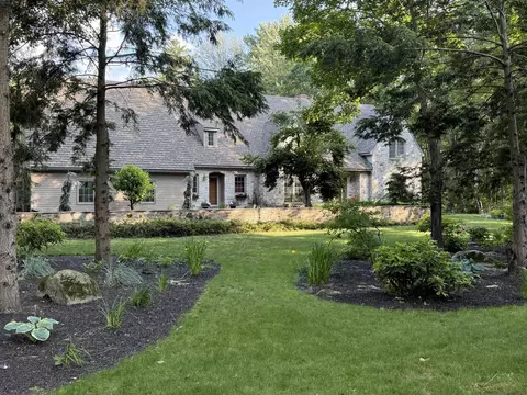 63 Ridge Rd, Concord, NH 03301