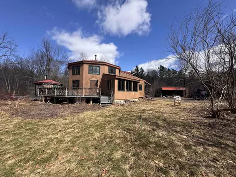 652 Lewis Creek Rd, Hinesburg, VT 05461