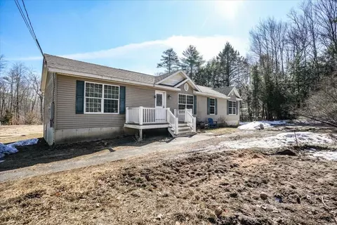 59 Harvey Lake Rd, Northwood, NH 03261